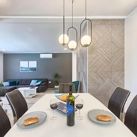 Vallelunga Comfortable Holiday Вилла